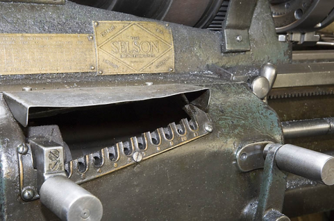 Tour horizontal parallèle Selson (A). Détail de la boîte de vitesses. © Région Bourgogne-Franche-Comté, Inventaire du patrimoine