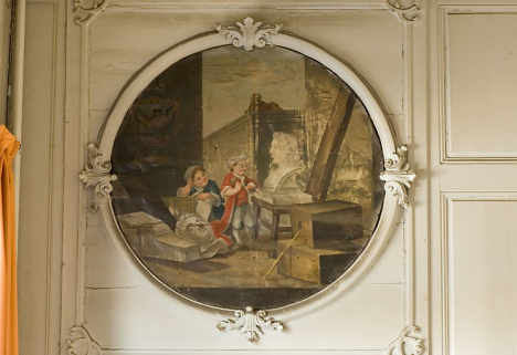 Salon : vue d'ensemble du tableau en dessus de porte représentant l'allégorie de la sculpture. © Région Bourgogne-Franche-Comté, Inventaire du patrimoine
