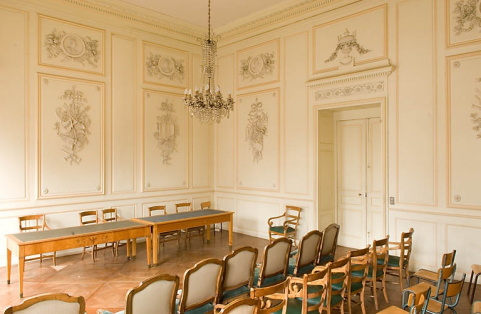 Vue d'ensemble du salon depuis la cheminée. © Région Bourgogne-Franche-Comté, Inventaire du patrimoine
