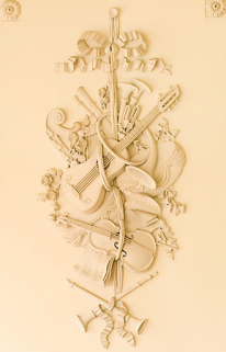 Salon : détail du panneau représentant la musique. © Région Bourgogne-Franche-Comté, Inventaire du patrimoine