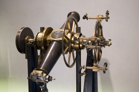 Altazimut : partie supérieure, vue de trois quarts. © Région Bourgogne-Franche-Comté, Inventaire du patrimoine