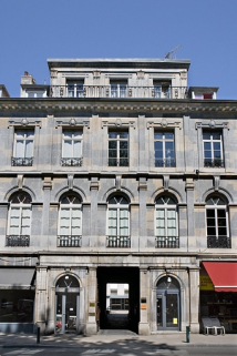 Vue d'ensemble de la partie centrale : façade sur rue. © Région Bourgogne-Franche-Comté, Inventaire du Patrimoine