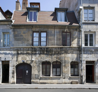 Vue d'ensemble de la façade sur rue : de face. © Région Bourgogne-Franche-Comté, Inventaire du Patrimoine