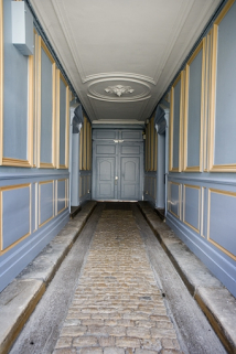 Logis principal : vue rapprochée du passage cocher depuis la cour. © Région Bourgogne-Franche-Comté, Inventaire du Patrimoine