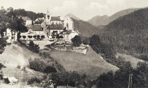 L'église vue de l'ouest, [1ère moitié 20e siècle].  © Région Bourgogne-Franche-Comté, Inventaire du patrimoine