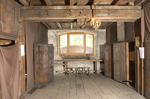 Usine : magasin industriel (stockage des pièces terminées). © Région Bourgogne-Franche-Comté, Inventaire du patrimoine