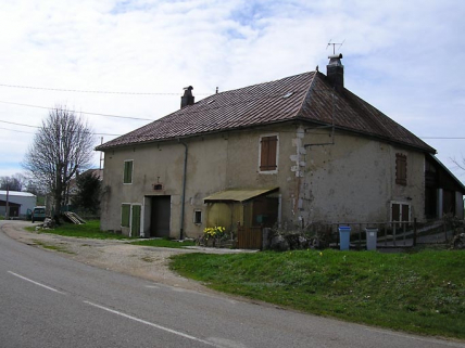 Façades vues de trois quarts. © Région Bourgogne-Franche-Comté, Inventaire du patrimoine