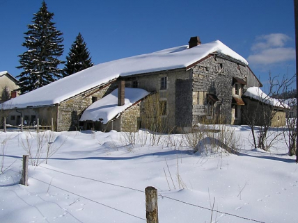 Façade postérieure. © Région Bourgogne-Franche-Comté, Inventaire du patrimoine Façade postérieure. © Région Bourgogne-Franche-Comté, Inventaire du patrimoine