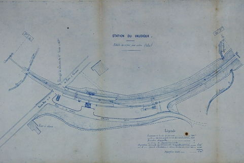 Plan au 1/1000 de l'emplacement de la station de Vaudioux avec indication des voies d'accès, 1880. © Région Bourgogne-Franche-Comté, Inventaire du patrimoine