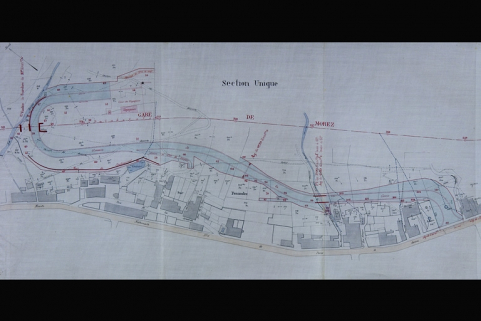 Extrait du plan parcellaire de la commune de Morez indiquant par une teinte verte les terrains de l'avenue de la gare à céder à la Ville [...], 1895. © Région Bourgogne-Franche-Comté, Inventaire du patrimoine