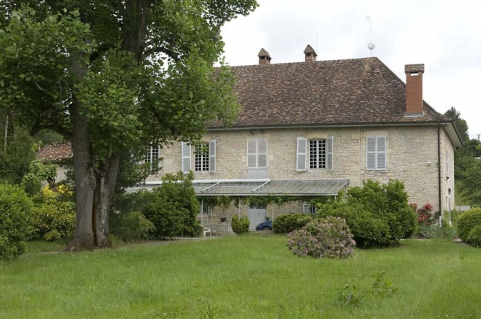 Façade antérieure du logement patronal. © Région Bourgogne-Franche-Comté, Inventaire du patrimoine Façade antérieure du logement patronal. © Région Bourgogne-Franche-Comté, Inventaire du patrimoine
