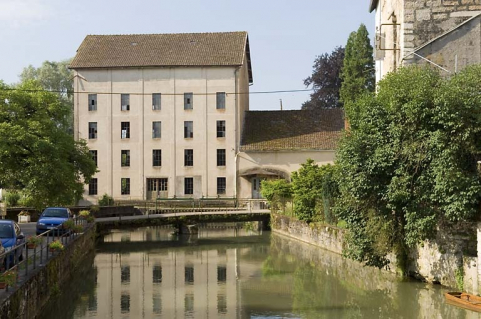Vue depuis l'amont du bief. © Région Bourgogne-Franche-Comté, Inventaire du patrimoine