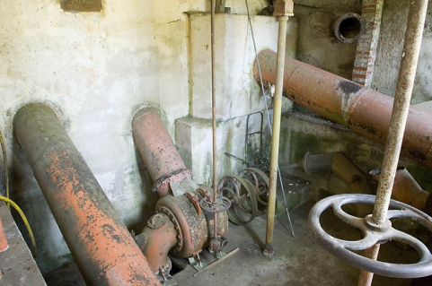 Intérieur du bâtiment d'eau. © Région Bourgogne-Franche-Comté, Inventaire du patrimoine
