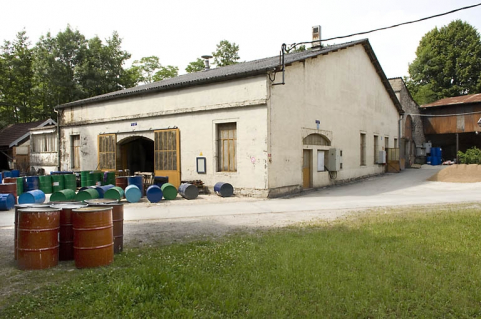 Atelier de fabrication (peintures). © Région Bourgogne-Franche-Comté, Inventaire du patrimoine