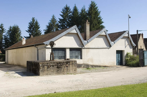 Atelier de fabrication est en rez-de-chaussée. © Région Bourgogne-Franche-Comté, Inventaire du patrimoine