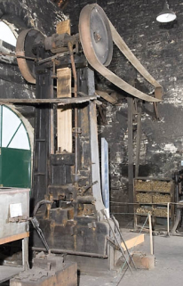 Atelier est. Marteau-pilon. © Région Bourgogne-Franche-Comté, Inventaire du patrimoine