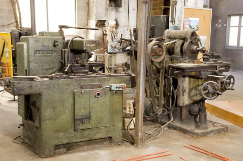 Atelier ouest. Fraiseuses Rouchaud et Gildemeister and Co. © Région Bourgogne-Franche-Comté, Inventaire du patrimoine