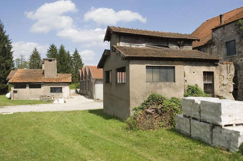 Vue d'ensemble depuis le sud-ouest. © Région Bourgogne-Franche-Comté, Inventaire du patrimoine