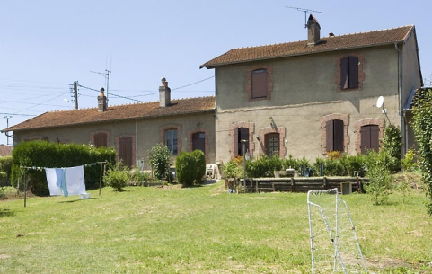 Logements ouvriers depuis l'ouest. © Région Bourgogne-Franche-Comté, Inventaire du patrimoine