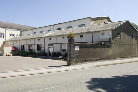 Atelier de fabrication depuis la Grande-Rue. © Région Bourgogne-Franche-Comté, Inventaire du patrimoine