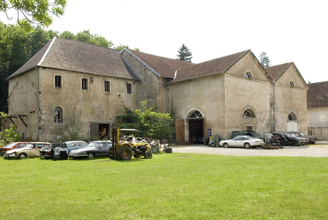 Vue d'ensemble du haut fourneau depuis l'est en 2008. © Région Bourgogne-Franche-Comté, Inventaire du patrimoine