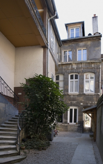 Vue d'ensemble de la façade antérieure du logis secondaire. © Région Bourgogne-Franche-Comté, Inventaire du Patrimoine