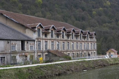 Vue de trois quarts gauche de l'atelier de façonnage. © Région Bourgogne-Franche-Comté, Inventaire du patrimoine