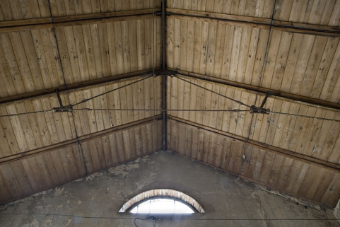 Atelier de réparation. Détail de la charpente Polonceau. © Région Bourgogne-Franche-Comté, Inventaire du patrimoine