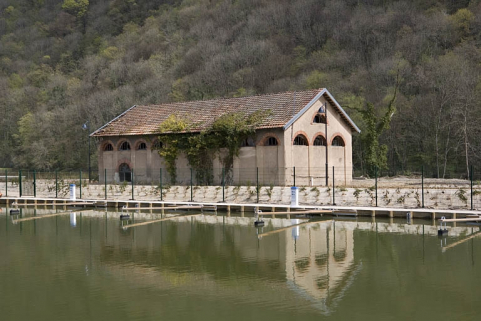 Vue de trois quarts droite de l'atelier de réparation. © Région Bourgogne-Franche-Comté, Inventaire du patrimoine