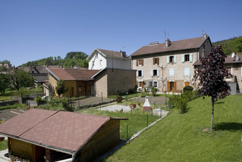 Ecole ménagère et logement d'ouvriers. Façade postérieure. © Région Bourgogne-Franche-Comté, Inventaire du patrimoine