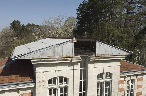 Toiture ouverte. © Région Bourgogne-Franche-Comté, Inventaire du patrimoine Toiture ouverte. © Région Bourgogne-Franche-Comté, Inventaire du patrimoine