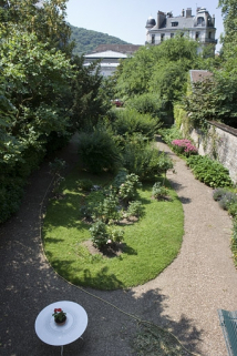 Hôtel en fond de cour : vue du jardin depuis le premier étage. © Région Bourgogne-Franche-Comté, Inventaire du Patrimoine