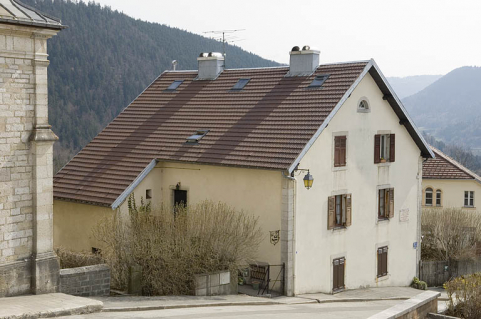 Façade antérieure et élévation droite. © Région Bourgogne-Franche-Comté, Inventaire du patrimoine