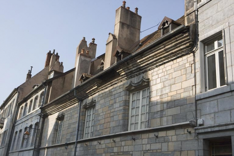 Détail du premier étage sur rue. © Région Bourgogne-Franche-Comté, Inventaire du Patrimoine