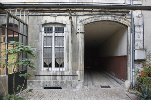 Détail du passage cocher, côté cour. © Région Bourgogne-Franche-Comté, Inventaire du Patrimoine