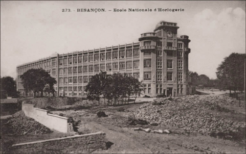 Besançon. - Ecole Nationale d'Horlogerie [vue d'ensemble, depuis l'est], 1931 ou 1932. © Région Bourgogne-Franche-Comté, Inventaire du patrimoine