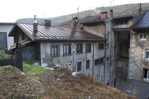 Façade postérieure et ancien atelier, depuis le nord-est. © Région Bourgogne-Franche-Comté, Inventaire du patrimoine Façade postérieure et ancien atelier, depuis le nord-est. © Région Bourgogne-Franche-Comté, Inventaire du patrimoine