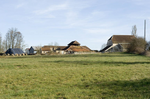 Vue d'ensemble depuis le nord-ouest. © Région Bourgogne-Franche-Comté, Inventaire du patrimoine