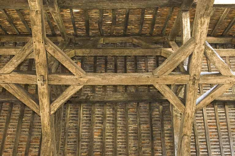 Charpente de la halle à charbon. Travée centrale. © Région Bourgogne-Franche-Comté, Inventaire du patrimoine