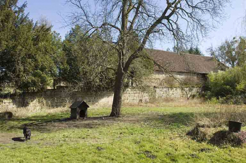 Emplacement du haut fourneau et halle à charbon. © Région Bourgogne-Franche-Comté, Inventaire du patrimoine