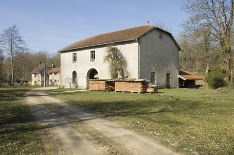 Vue d'ensemble depuis l'entrée. © Région Bourgogne-Franche-Comté, Inventaire du patrimoine