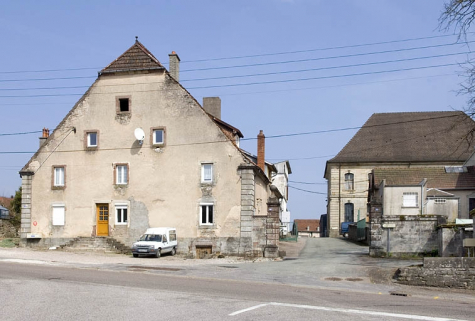 Vue d'ensemble depuis l'ouest. © Région Bourgogne-Franche-Comté, Inventaire du patrimoine