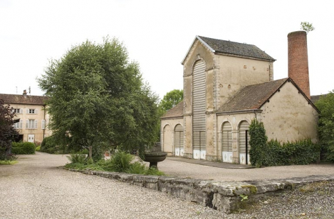 Vue d'ensemble depuis l'est. © Région Bourgogne-Franche-Comté, Inventaire du patrimoine
