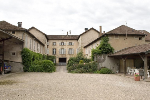 Le relais de poste vu depuis l'est. © Région Bourgogne-Franche-Comté, Inventaire du patrimoine