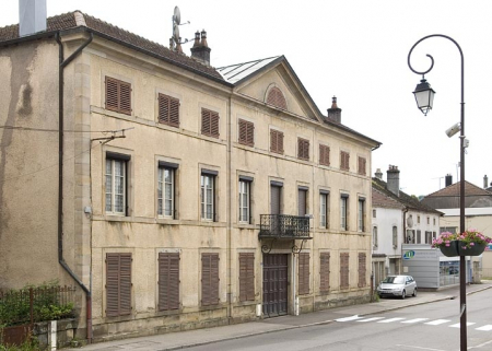 Vue d'ensemble depuis l'ouest. © Région Bourgogne-Franche-Comté, Inventaire du patrimoine