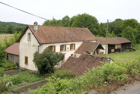 Vue d'ensemble depuis le sud-ouest. © Région Bourgogne-Franche-Comté, Inventaire du patrimoine