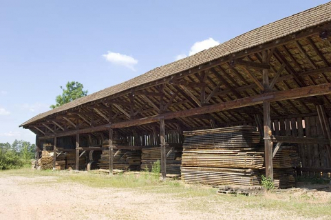 Entrepôt industriel ouest. Vue de trois quarts. © Région Bourgogne-Franche-Comté, Inventaire du patrimoine