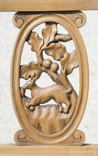 Détail d'un dossier de chaise. Motif figuré. © Région Bourgogne-Franche-Comté, Inventaire du patrimoine