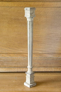 Colonnette sculptée. © Région Bourgogne-Franche-Comté, Inventaire du patrimoine