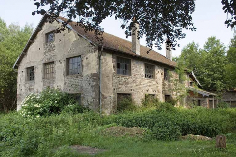 Bureau (?) depuis l'ouest. © Région Bourgogne-Franche-Comté, Inventaire du patrimoine